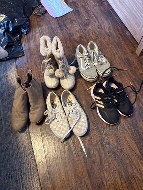 Lot of girls assorted shoes
